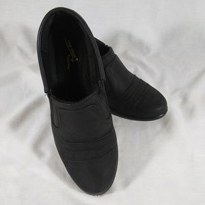 Easy Street Black Clogs SZ 8W Excellent Condition